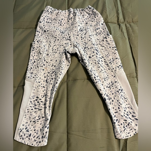 Athleta Pants - Athleta Spotty Up For Anything Cropped Leggings Small , a small spot on leg